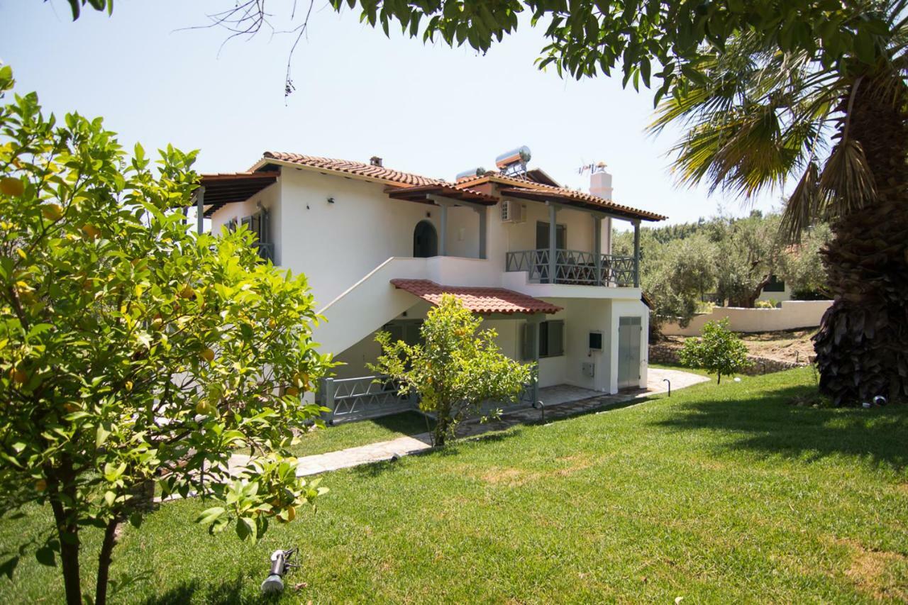 Casa Luxury Suites Paliouri Exterior foto